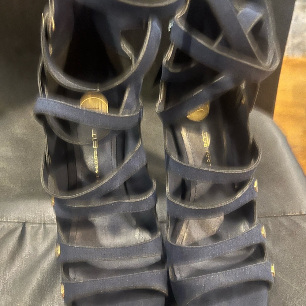 Lob footwear